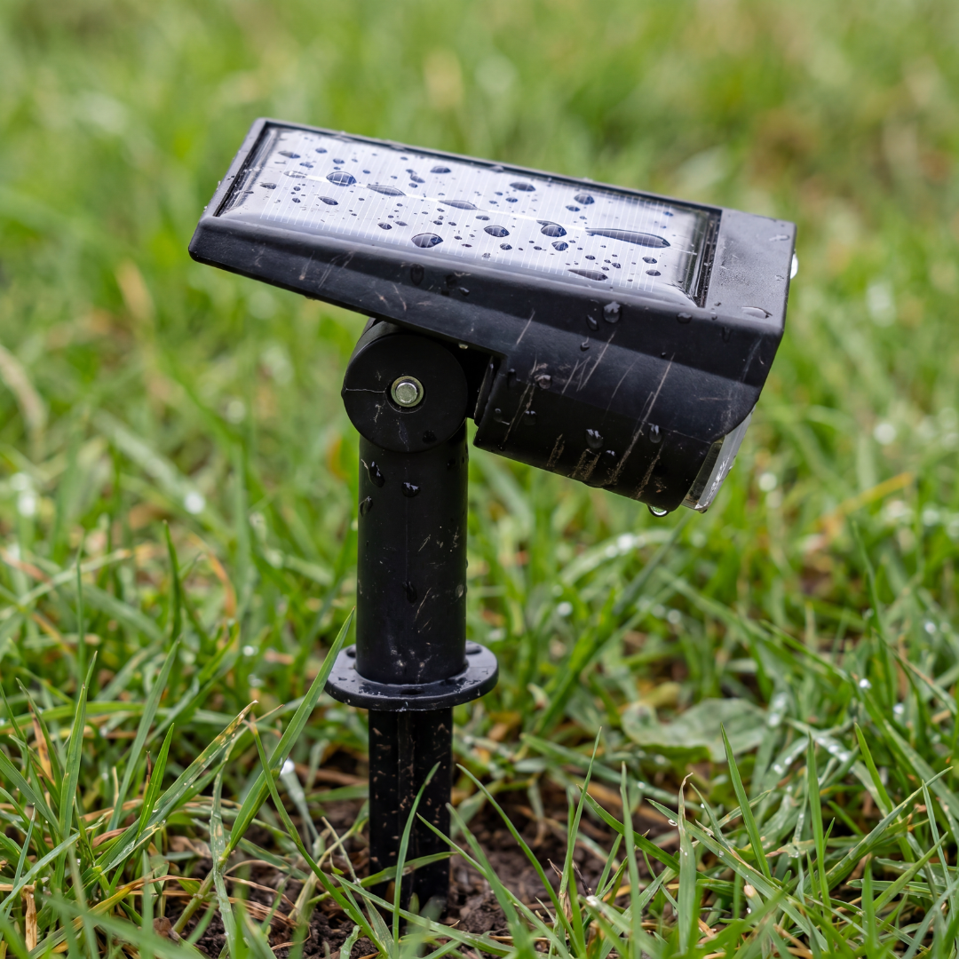Solar Spotlight – LED Gartenleuchte – Wand & Boden