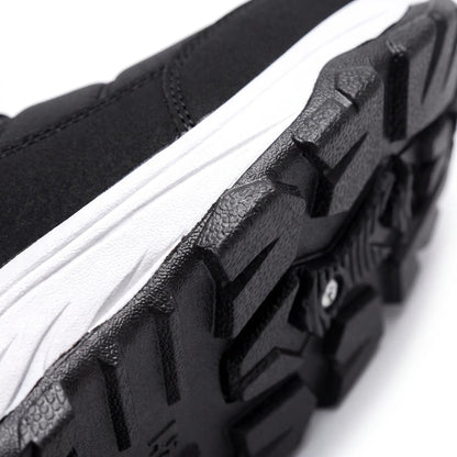 Winterschuhe Damen gefüttert – Nahaufnahme der Profilsohle aus Gummi