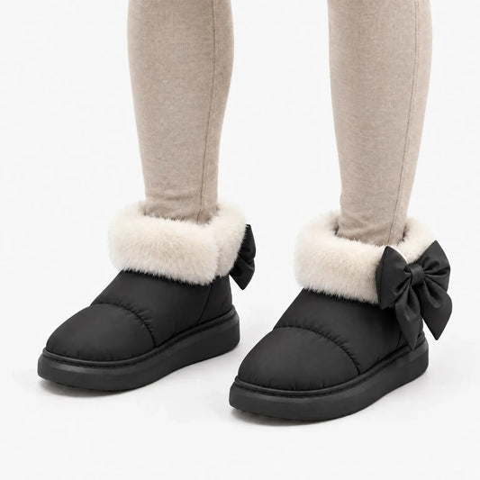 Winterstiefel Damen gefüttert in Schwarz – Produktfoto auf Weiß