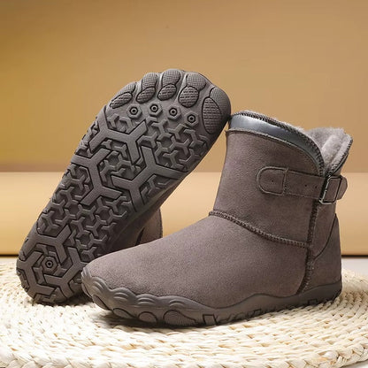 Winter Barfußschuhe in Graphitgrau mit Blick auf die rutschfeste Barfußsohle