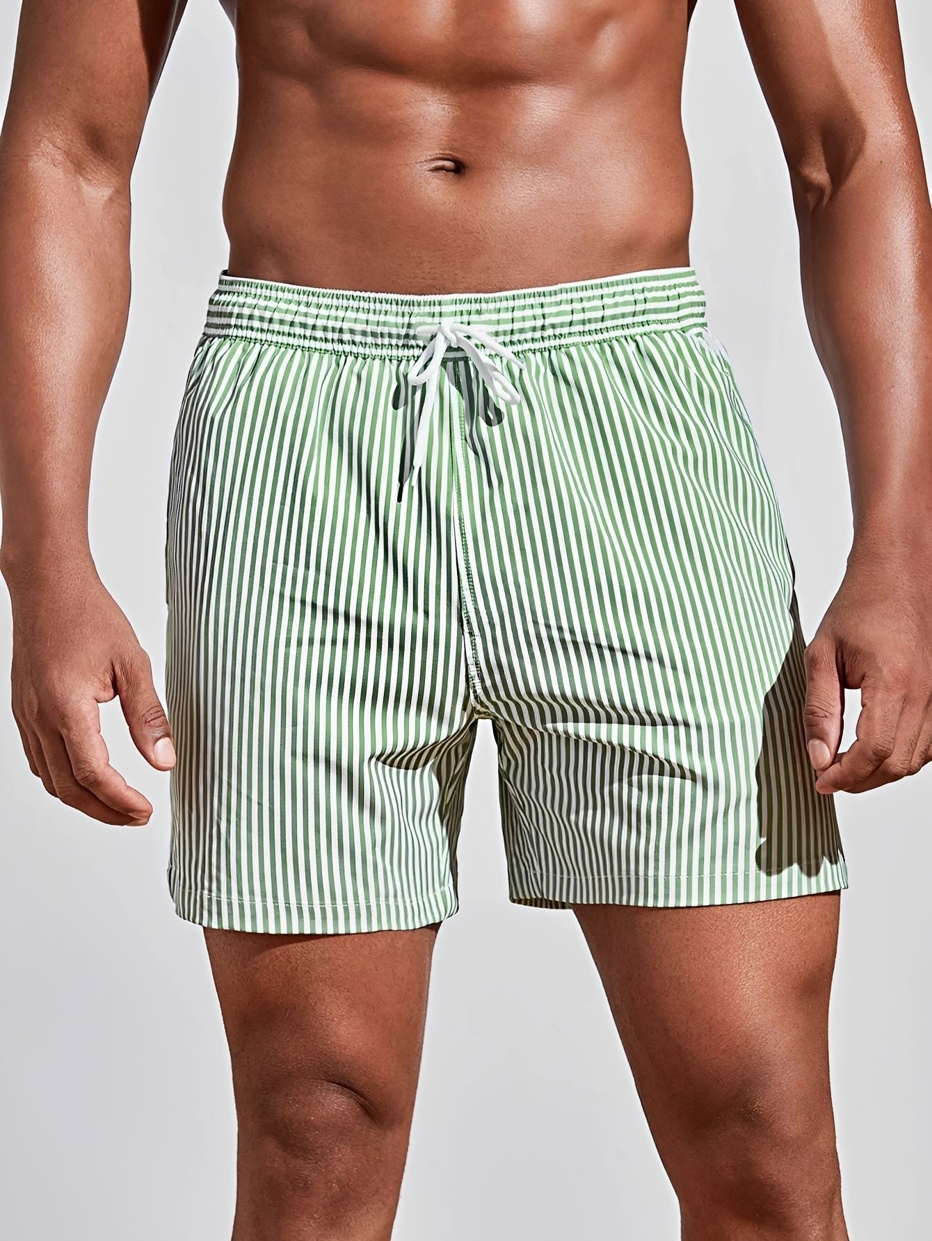 Gestreifte Badehose - Schnelltrocknend - Klassische Passform
