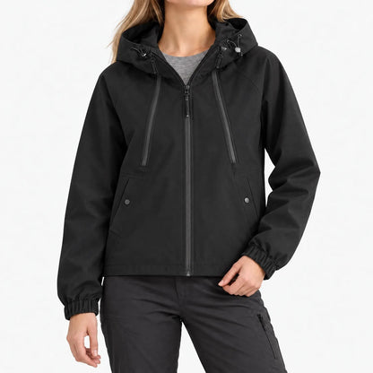 Damen 3-in-1 Jacke in Schwarz in sportlicher Passform, Vorderansicht am Modell