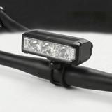 Schwarz 1.700 Lumen