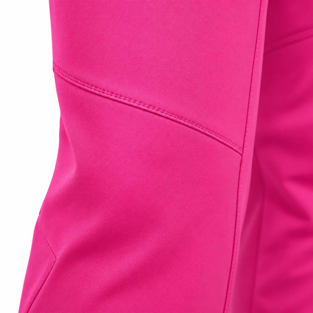 Detailaufnahme Softshell-Stoff und Naht der Skihose
