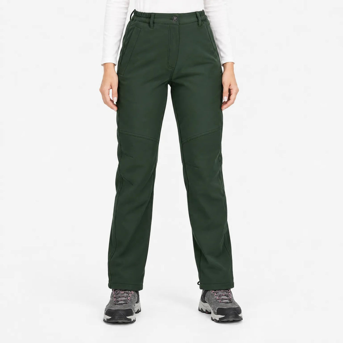 Gefütterte Wanderhose Damen in Grün von vorne mit Gürtelschlaufen und schrägen Einschubtaschen