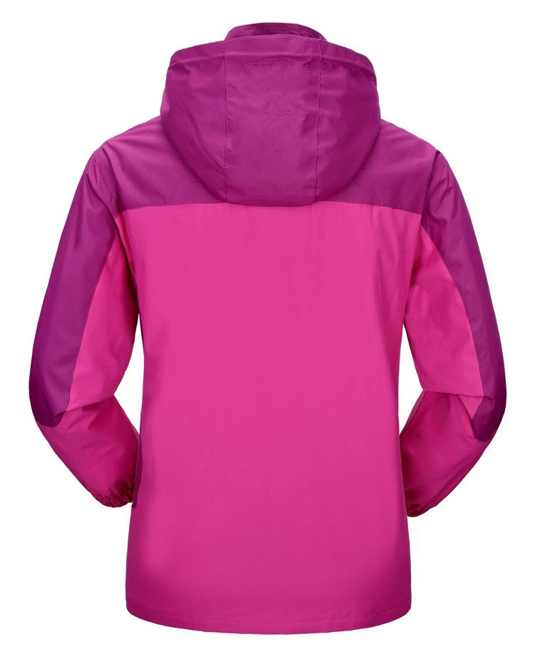 Rückansicht der Übergangsjacke Damen in Pink mit dunkler Schulterpartie