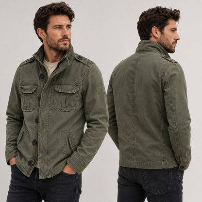 Übergangsjacke Herren in Armygrün in Vorder- und Rückansicht am Modell