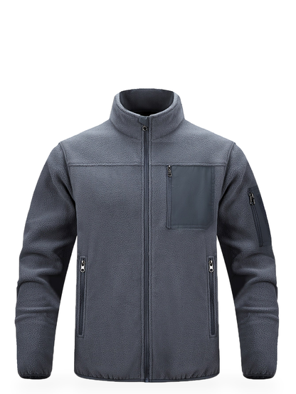 Schiefergraue Fleecejacke mit Stehkragen und Brusttasche von vorn