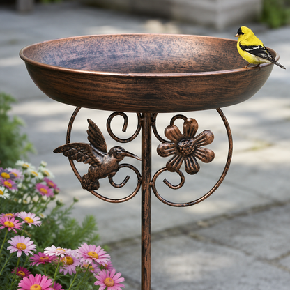 Vogeltränke & Futterstelle aus Eisen – Dekorativ, Wetterfest, für Garten & Hof