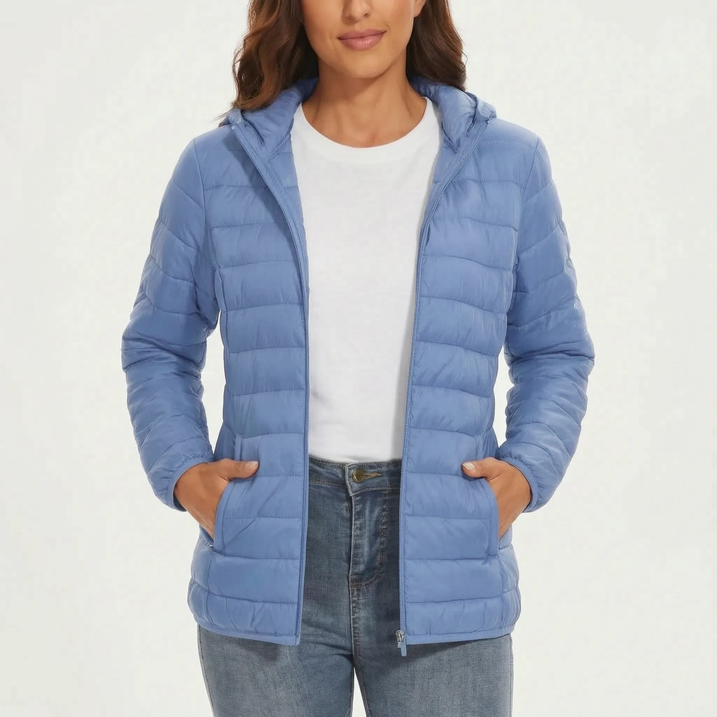 Leichte Steppjacke für Damen in Hellblau mit Kapuze und Reißverschlusstaschen