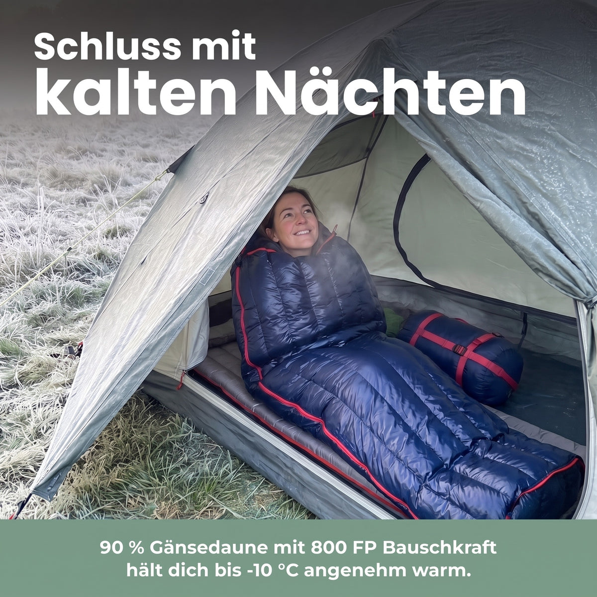 Daunenschlafsack mit 90 % Gänsedaune im Zelt auf frostiger Wiese