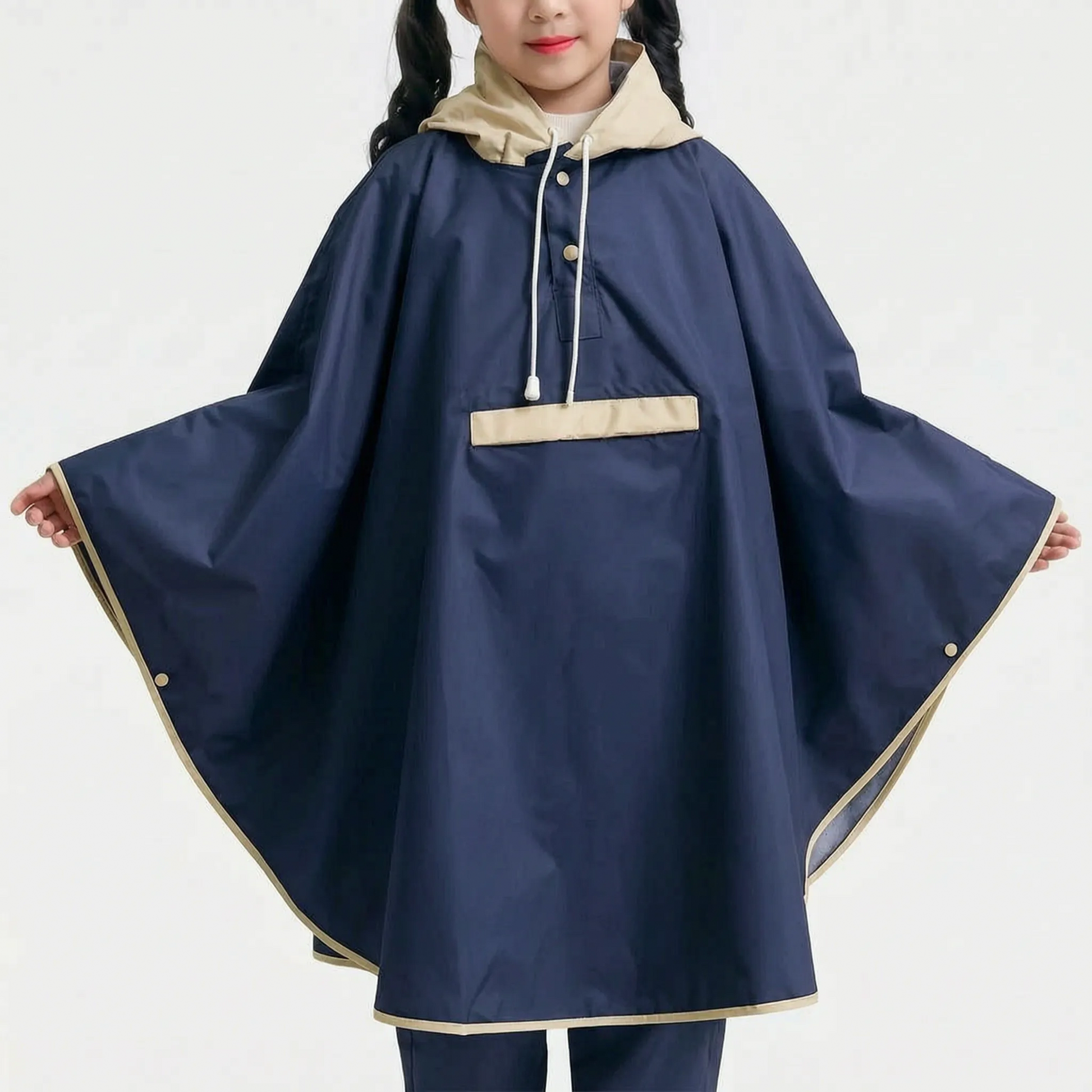 Regenponcho für Kinder mit Kapuze und weitem Cape-Schnitt für den Schulranzen – Ansicht 3