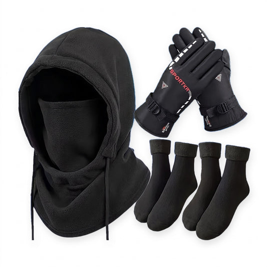 Sturmhaube Winter Set 4-teilig: Sturmhaube, Handschuhe und zwei Paar Thermosocken auf weißem Hintergrund